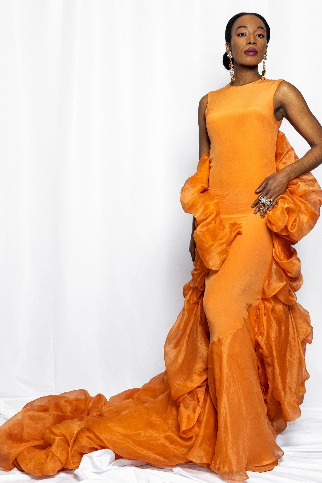 Demascare - Toronto, Canada - Sustainable, luxury fashion - The Thompson Look